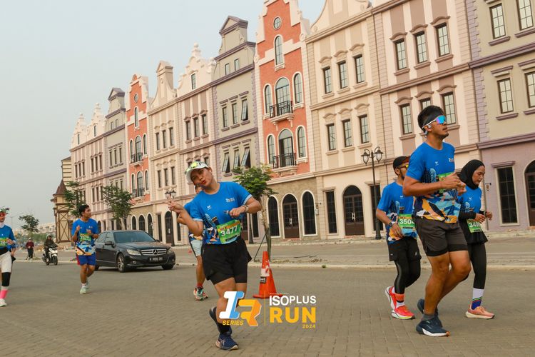 Race photo from ISOPlus Run 2024 Jakarta