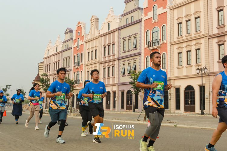 Race photo from ISOPlus Run 2024 Jakarta