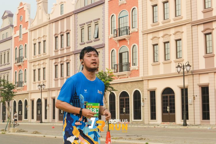 Race photo from ISOPlus Run 2024 Jakarta