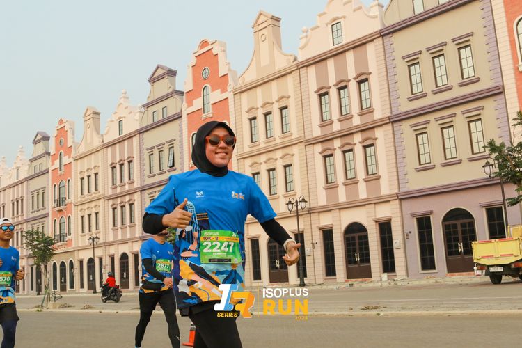 Race photo from ISOPlus Run 2024 Jakarta