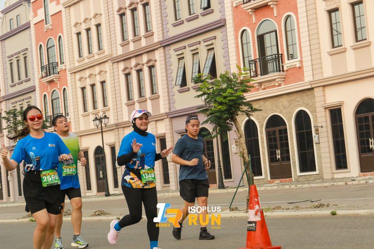 Race photo from ISOPlus Run 2024 Jakarta