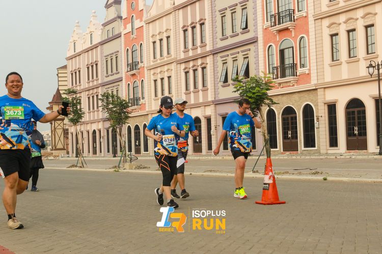 Race photo from ISOPlus Run 2024 Jakarta