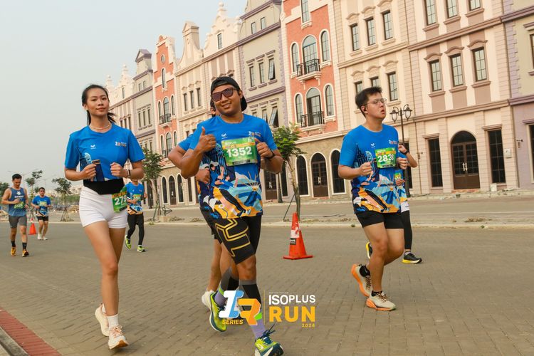 Race photo from ISOPlus Run 2024 Jakarta
