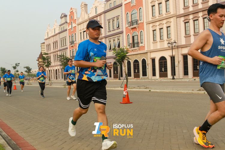 Race photo from ISOPlus Run 2024 Jakarta