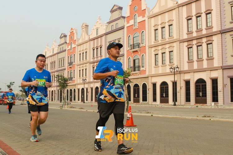 Race photo from ISOPlus Run 2024 Jakarta