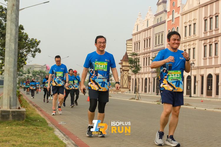 Race photo from ISOPlus Run 2024 Jakarta