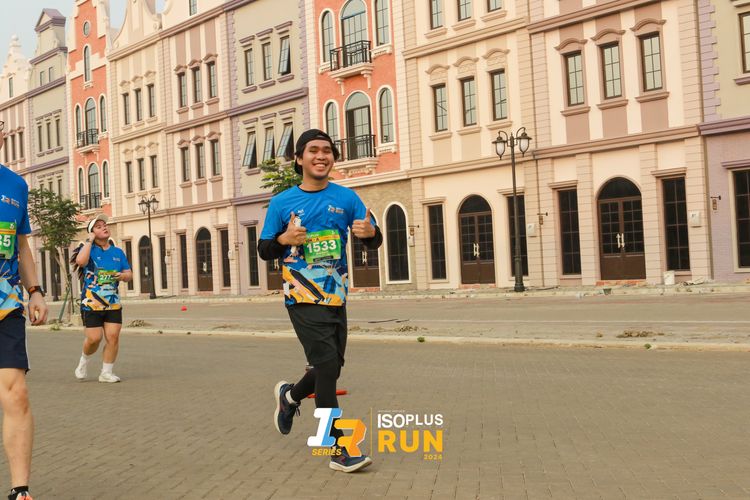 Race photo from ISOPlus Run 2024 Jakarta