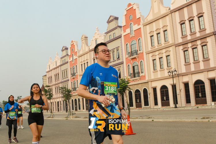 Race photo from ISOPlus Run 2024 Jakarta
