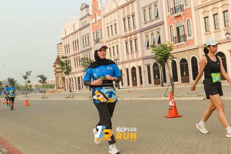 Race photo from ISOPlus Run 2024 Jakarta