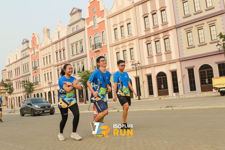 Race photo from ISOPlus Run 2024 Jakarta
