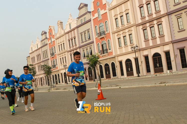 Race photo from ISOPlus Run 2024 Jakarta