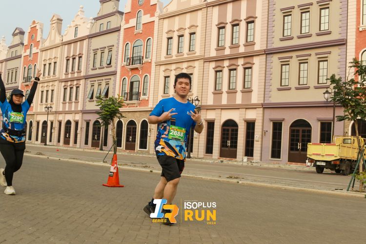 Race photo from ISOPlus Run 2024 Jakarta