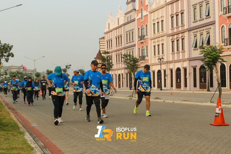 Race photo from ISOPlus Run 2024 Jakarta