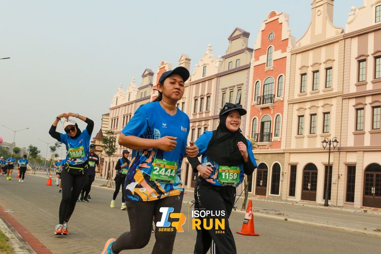 Race photo from ISOPlus Run 2024 Jakarta