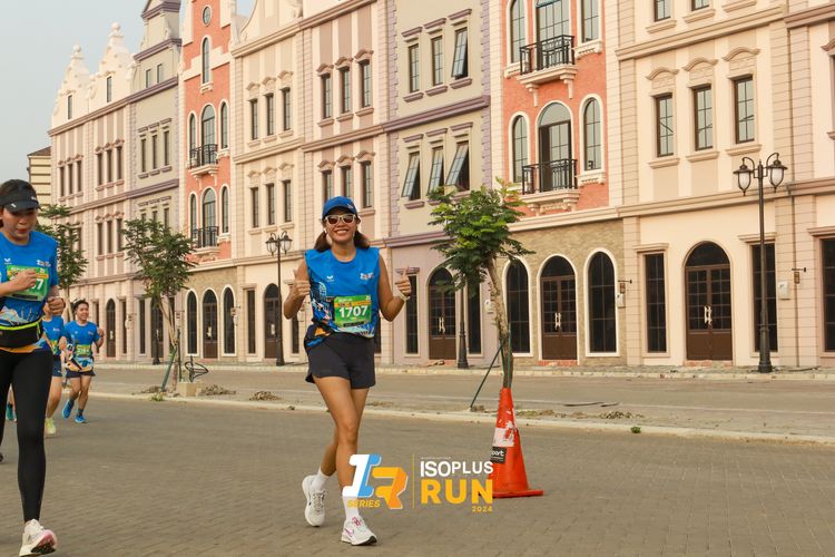 Race photo from ISOPlus Run 2024 Jakarta