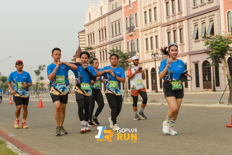 Race photo from ISOPlus Run 2024 Jakarta