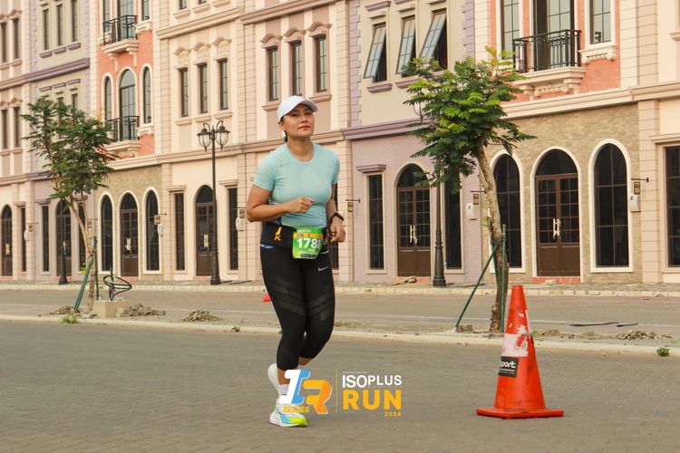 Race photo from ISOPlus Run 2024 Jakarta