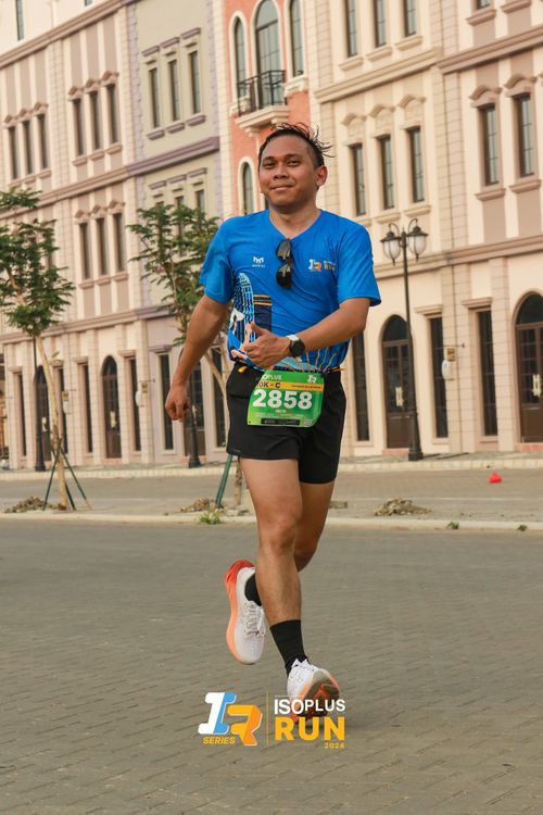 Race photo from ISOPlus Run 2024 Jakarta