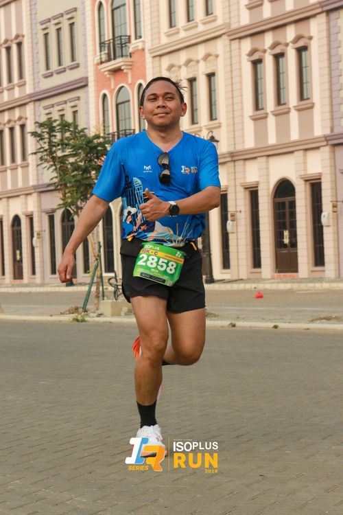 Race photo from ISOPlus Run 2024 Jakarta