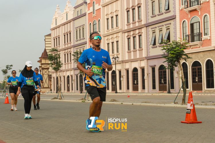 Race photo from ISOPlus Run 2024 Jakarta
