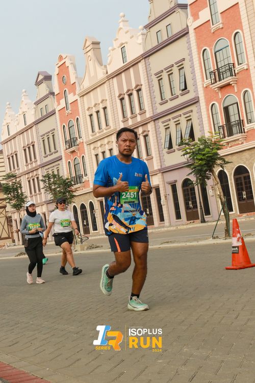 Race photo from ISOPlus Run 2024 Jakarta