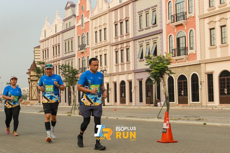 Race photo from ISOPlus Run 2024 Jakarta