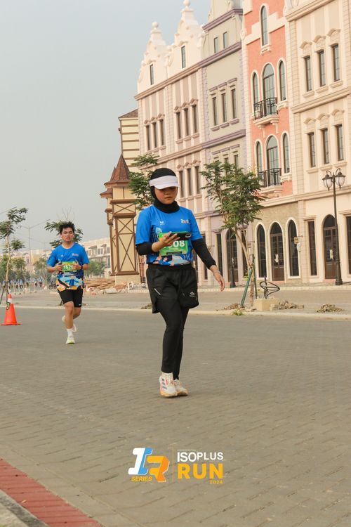 Race photo from ISOPlus Run 2024 Jakarta