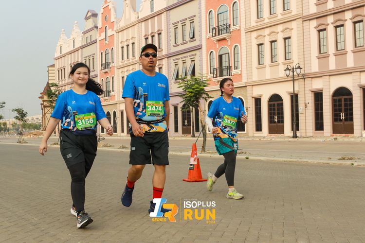 Race photo from ISOPlus Run 2024 Jakarta