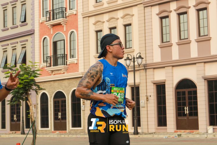 Race photo from ISOPlus Run 2024 Jakarta
