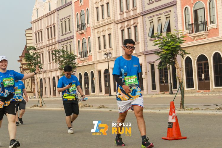 Race photo from ISOPlus Run 2024 Jakarta