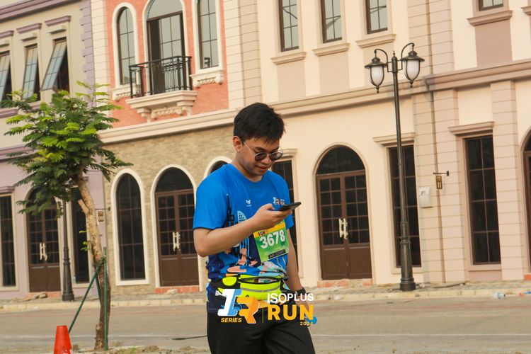 Race photo from ISOPlus Run 2024 Jakarta