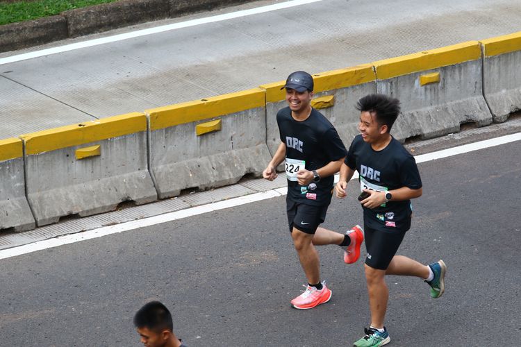 Race photo from Assurance Fun Run 2024
