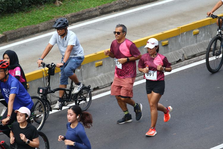 Race photo from Assurance Fun Run 2024