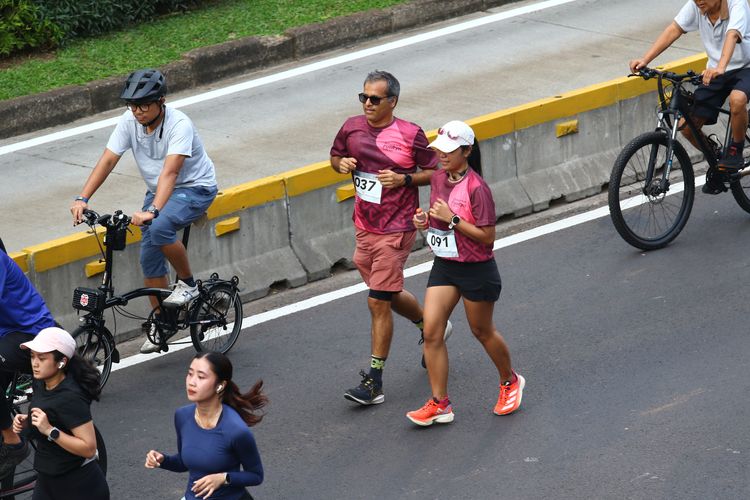 Race photo from Assurance Fun Run 2024