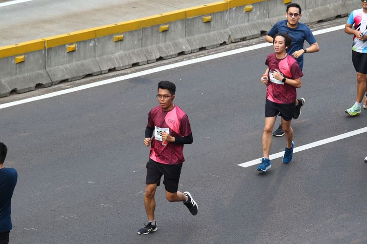 Race photo from Assurance Fun Run 2024