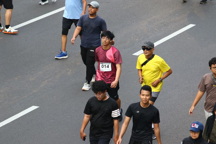 Race photo from Assurance Fun Run 2024