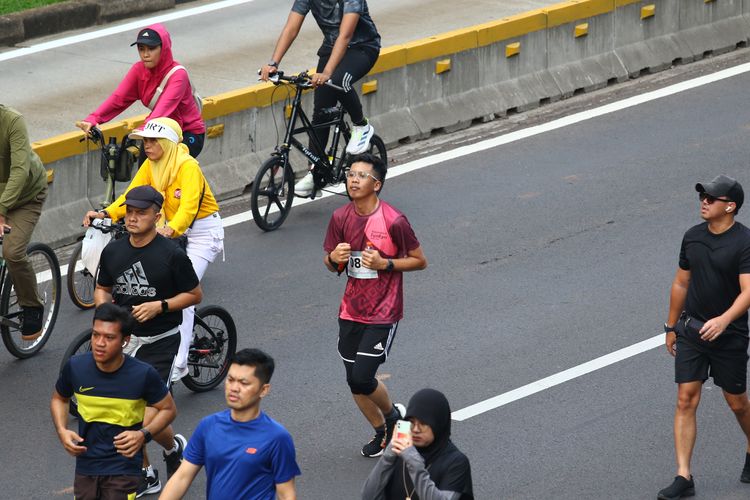 Race photo from Assurance Fun Run 2024