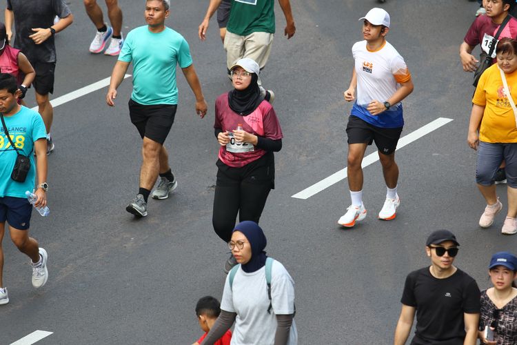 Race photo from Assurance Fun Run 2024