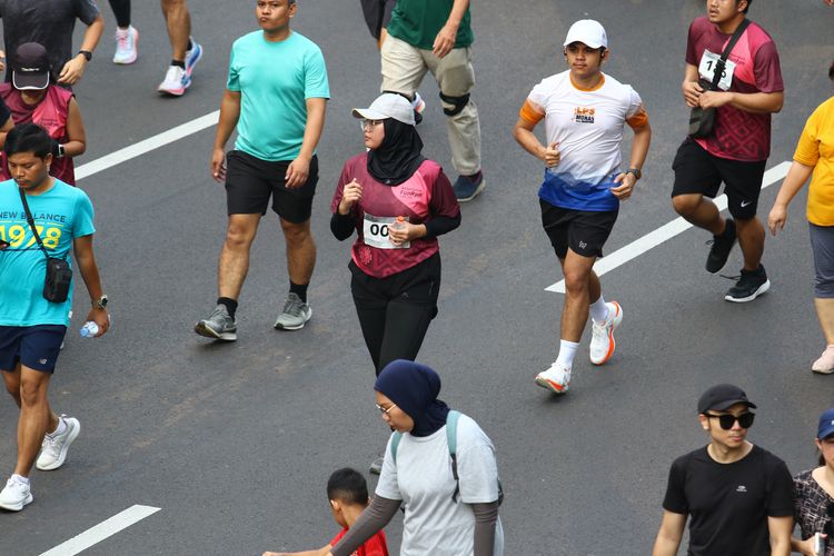 Race photo from Assurance Fun Run 2024