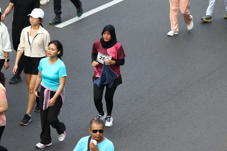 Race photo from Assurance Fun Run 2024