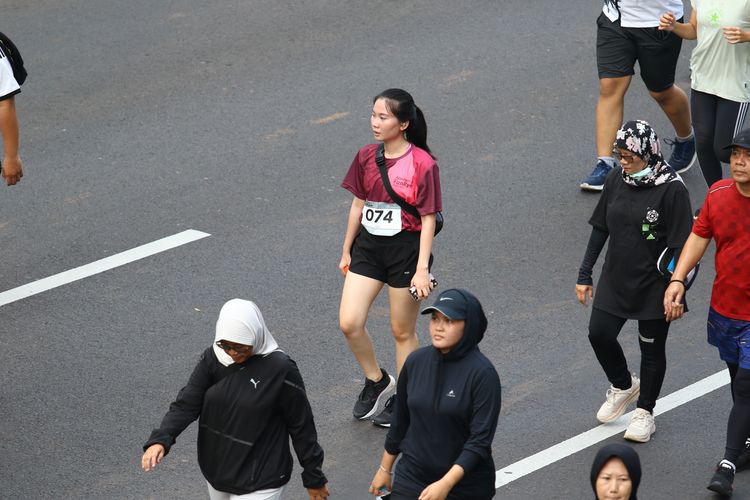 Race photo from Assurance Fun Run 2024