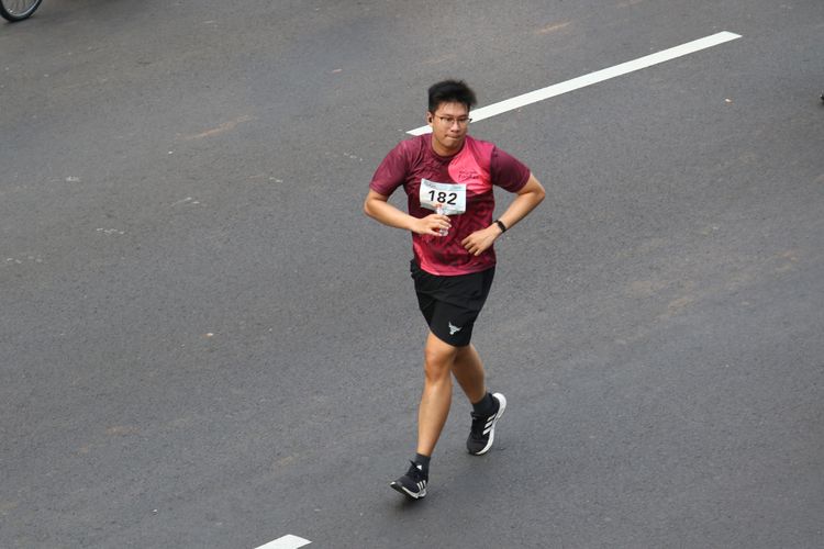 Race photo from Assurance Fun Run 2024