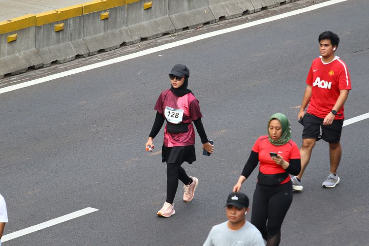Race photo from Assurance Fun Run 2024