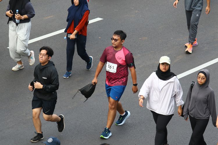 Race photo from Assurance Fun Run 2024