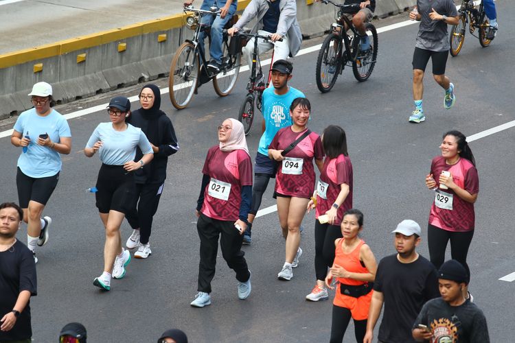 Race photo from Assurance Fun Run 2024