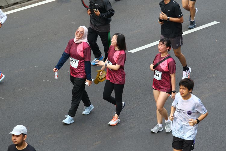 Race photo from Assurance Fun Run 2024