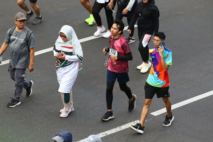 Race photo from Assurance Fun Run 2024