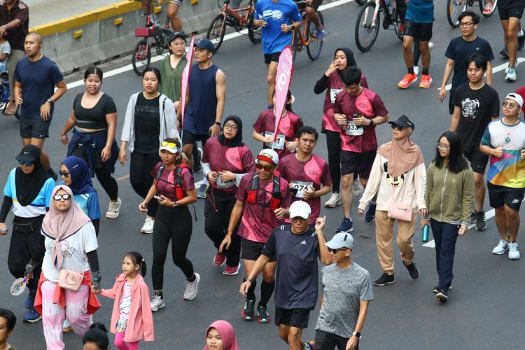 Race photo from Assurance Fun Run 2024
