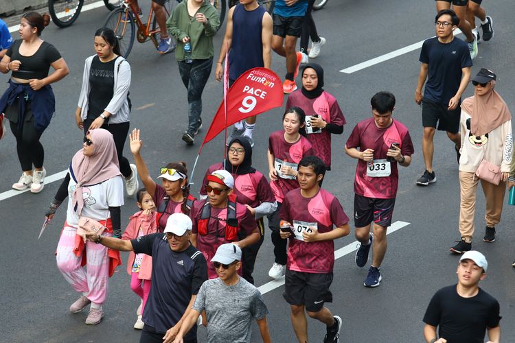 Race photo from Assurance Fun Run 2024