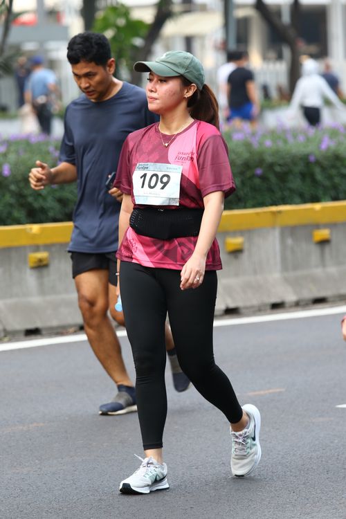 Race photo from Assurance Fun Run 2024